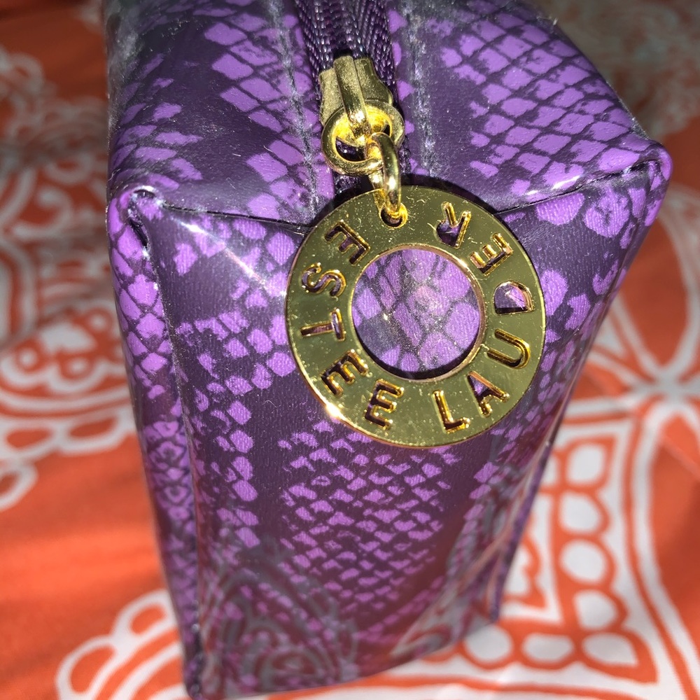 Estée Lauder makeup bag